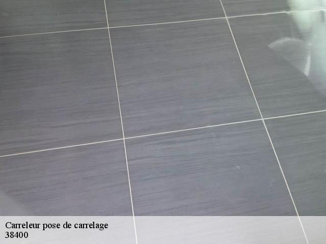 Carreleur pose de carrelage  38400